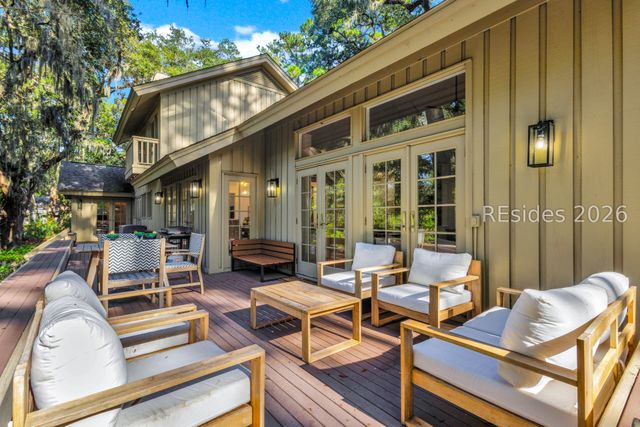 32 Plantation Dr, Hilton Head Island, SC 29928