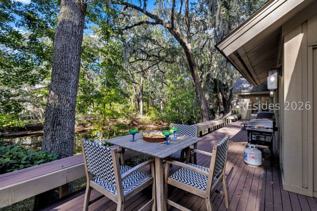 32 Plantation Dr, Hilton Head Island, SC 29928