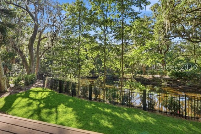 32 Plantation Dr, Hilton Head Island, SC 29928