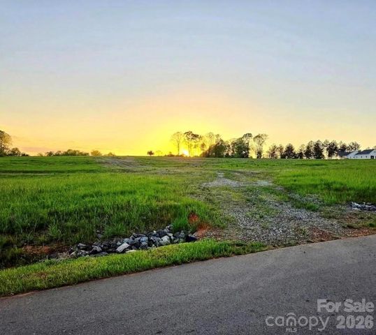 2033 Crestone Way 239, Connelly Springs, NC 28612