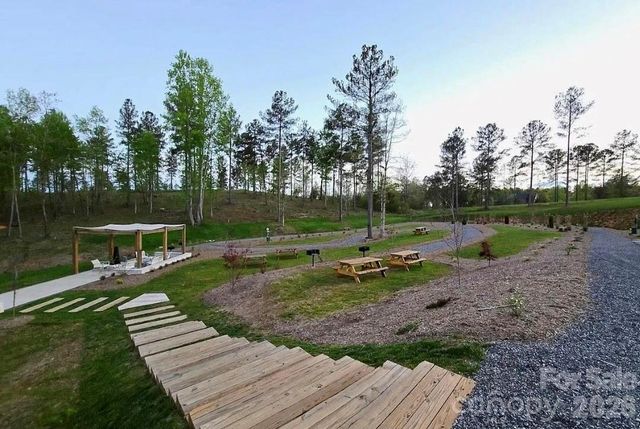 2033 Crestone Way 239, Connelly Springs, NC 28612