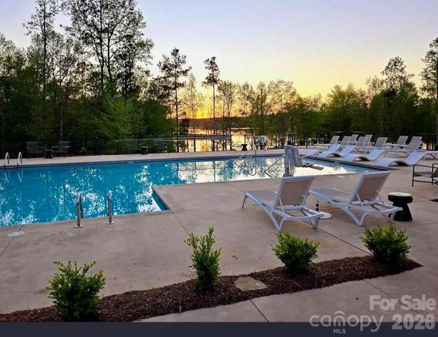 2033 Crestone Way 239, Connelly Springs, NC 28612