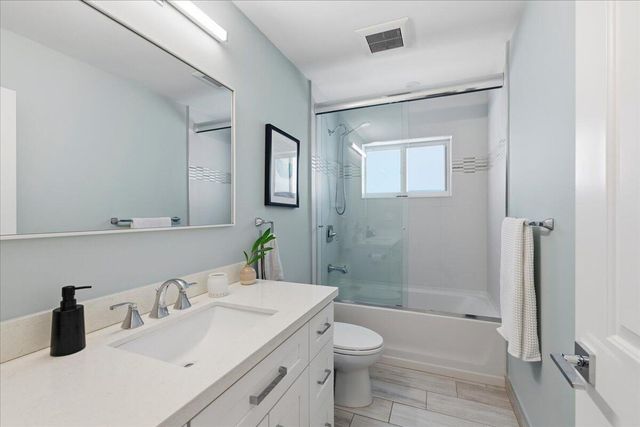 2210 NE 34TH Court, Lighthouse Point, FL 33064