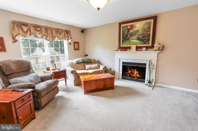 9 S REDSPIRE CT, Newark, DE 19702