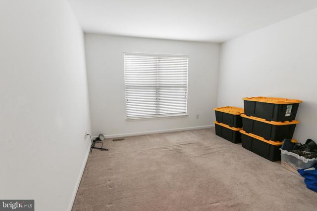 9 S REDSPIRE CT, Newark, DE 19702