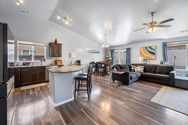 438 Donogal Dr Unit B, Grand Junction, CO 81504