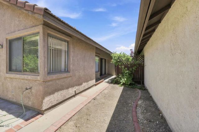 192 La Veta Drive, Camarillo, CA 93012
