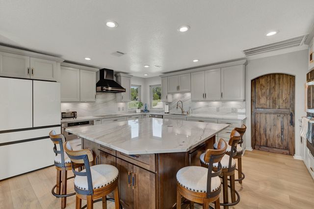 260 Mexican Hat DR, Spring Branch, TX 78070