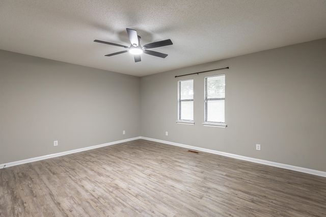710 Hurricane Creek Road, Chattanooga, TN 37421