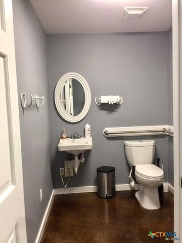 418 N Main Street 3, Salado, TX 76571