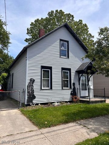 3237 W 30th Street, Cleveland, OH 44109