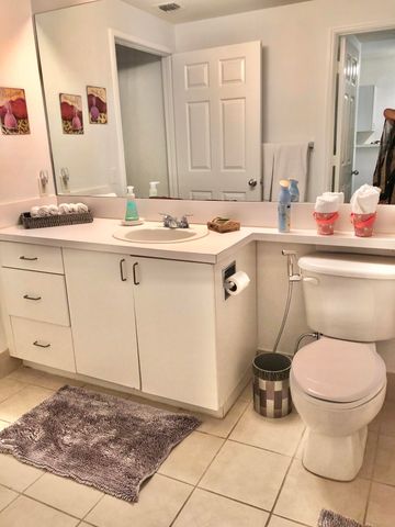 720 S Sapodilla Avenue 312, West Palm Beach, FL 33401