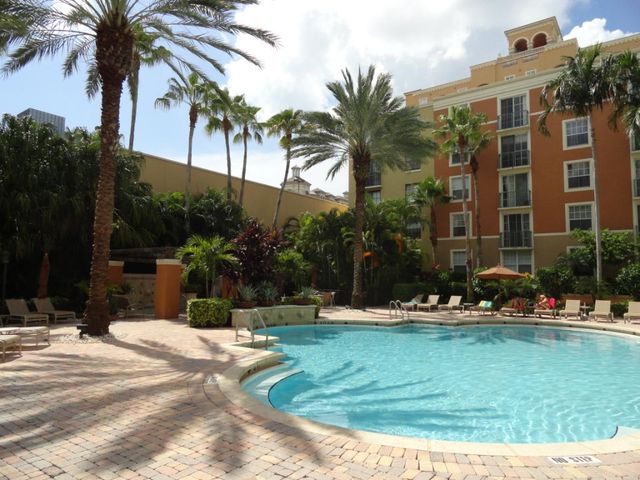 720 S Sapodilla Avenue 312, West Palm Beach, FL 33401