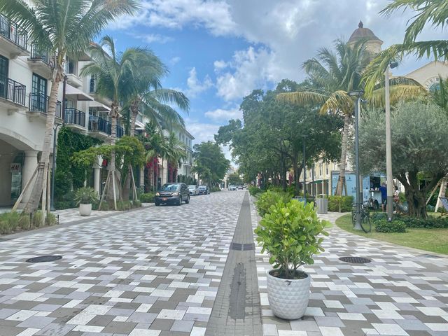 720 S Sapodilla Avenue 312, West Palm Beach, FL 33401