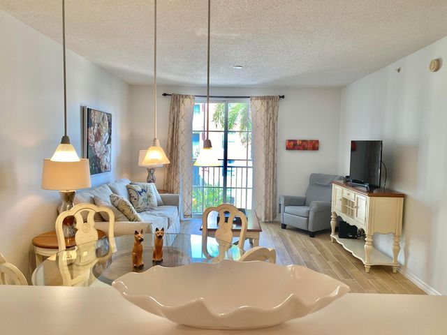 720 S Sapodilla Avenue 312, West Palm Beach, FL 33401