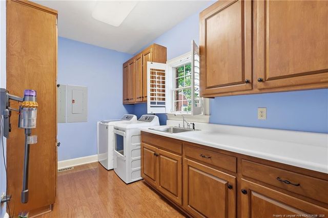 3525 Prestwick Drive, Fayetteville, NC 28303