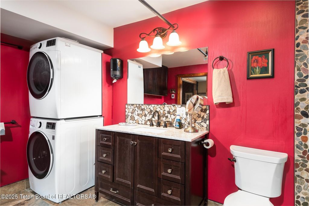 117 W PINE Street, Pinedale, WY 82941 photo 100