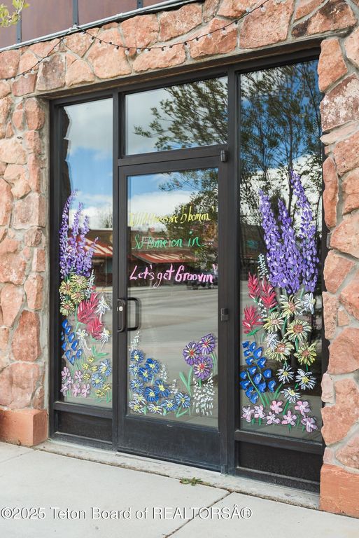 117 W PINE Street, Pinedale, WY 82941 photo 14