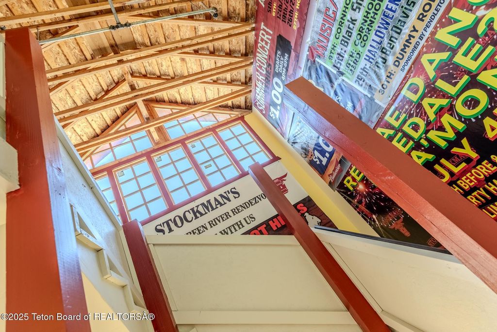 117 W PINE Street, Pinedale, WY 82941 photo 15