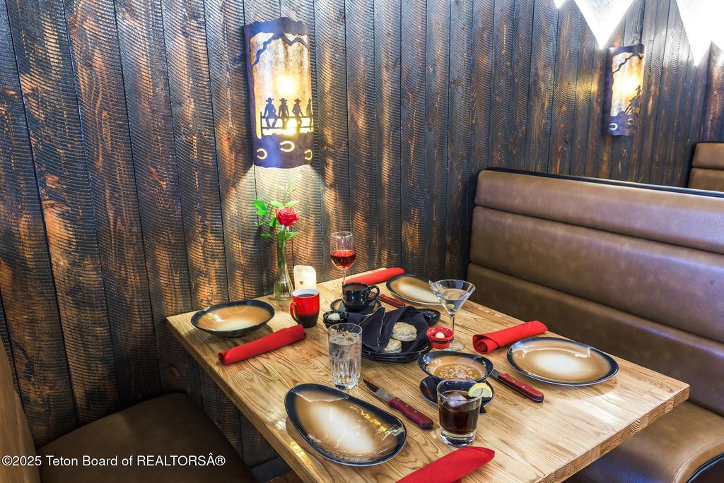 117 W PINE Street, Pinedale, WY 82941 photo 22