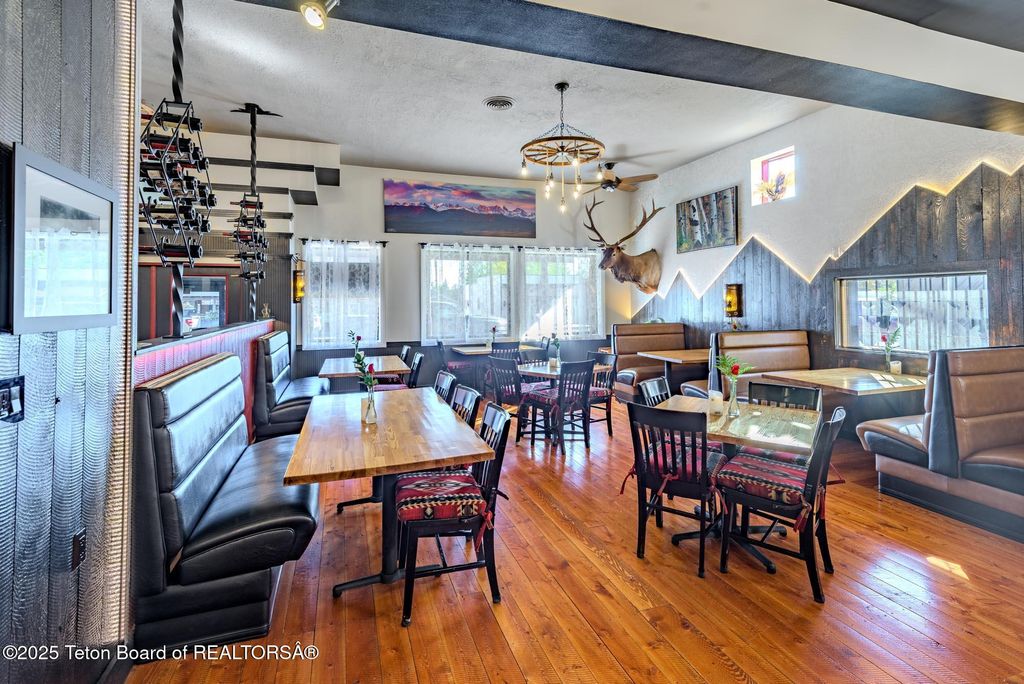 117 W PINE Street, Pinedale, WY 82941 photo 30