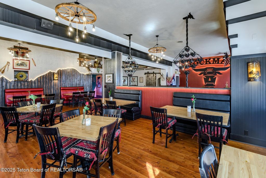 117 W PINE Street, Pinedale, WY 82941 photo 32