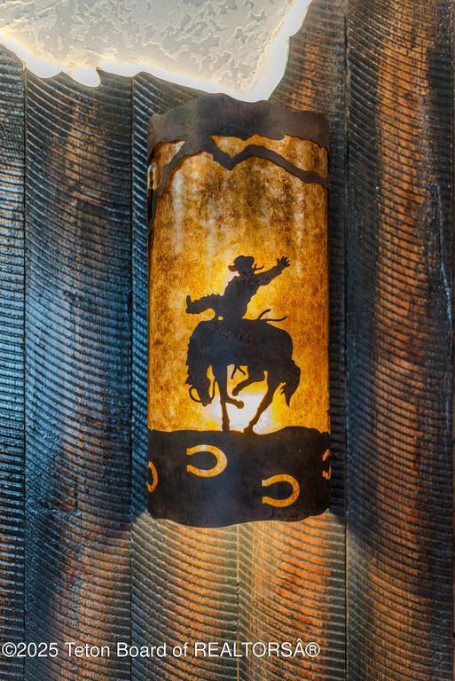 117 W PINE Street, Pinedale, WY 82941 photo 39