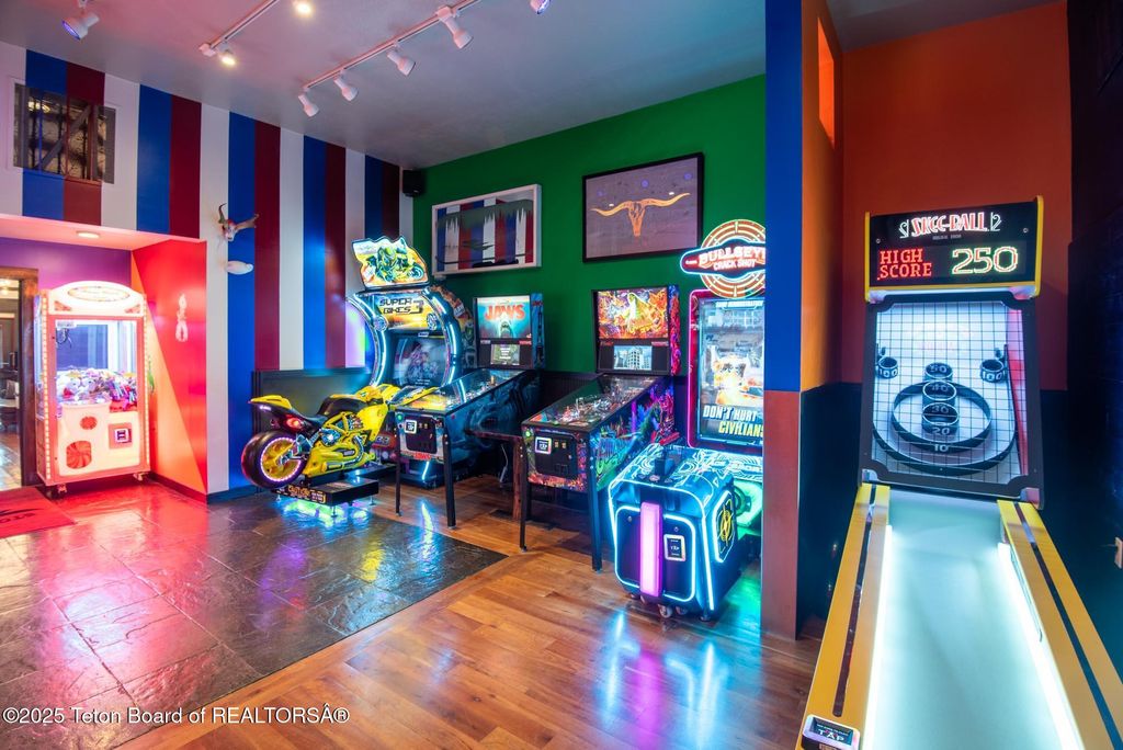 117 W PINE Street, Pinedale, WY 82941 photo 40