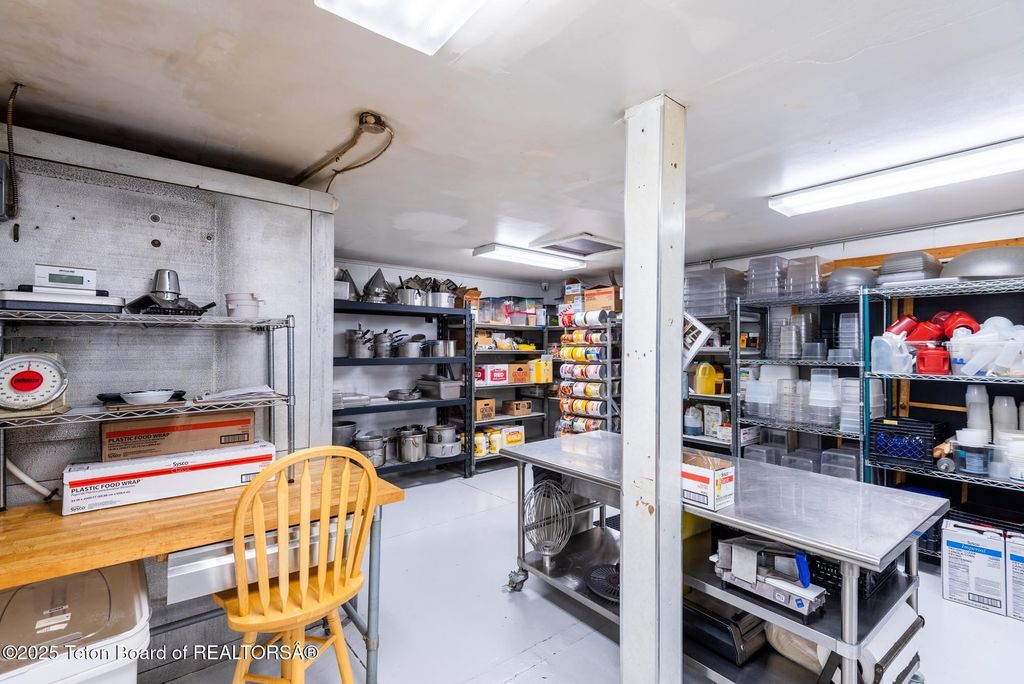 117 W PINE Street, Pinedale, WY 82941 photo 47