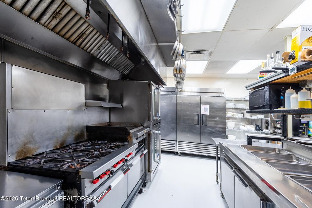 117 W PINE Street, Pinedale, WY 82941 photo 56