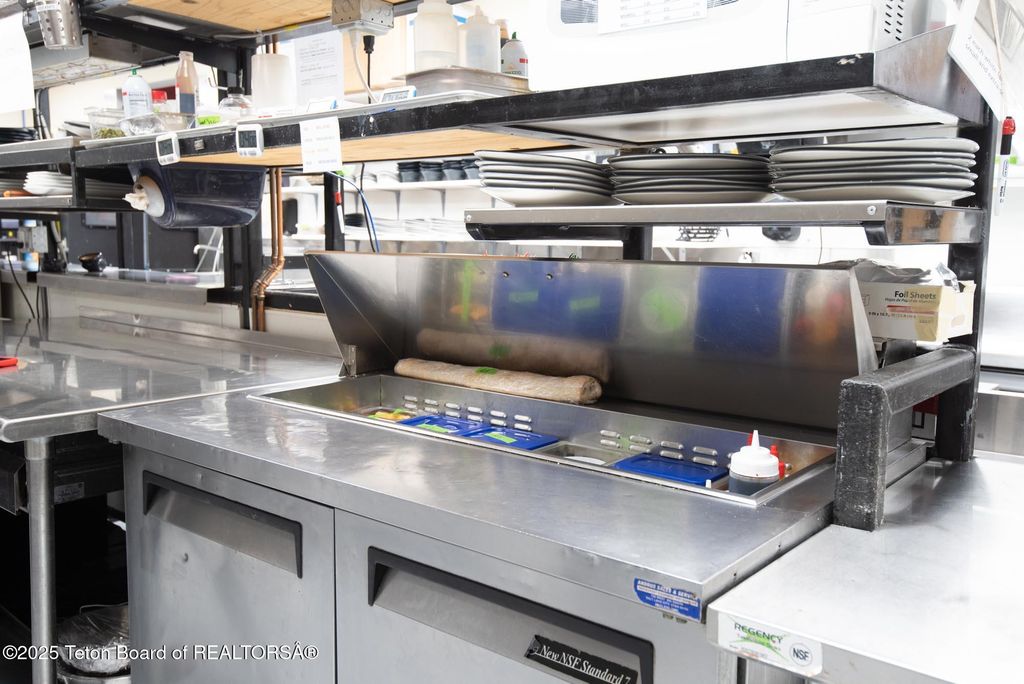 117 W PINE Street, Pinedale, WY 82941 photo 61