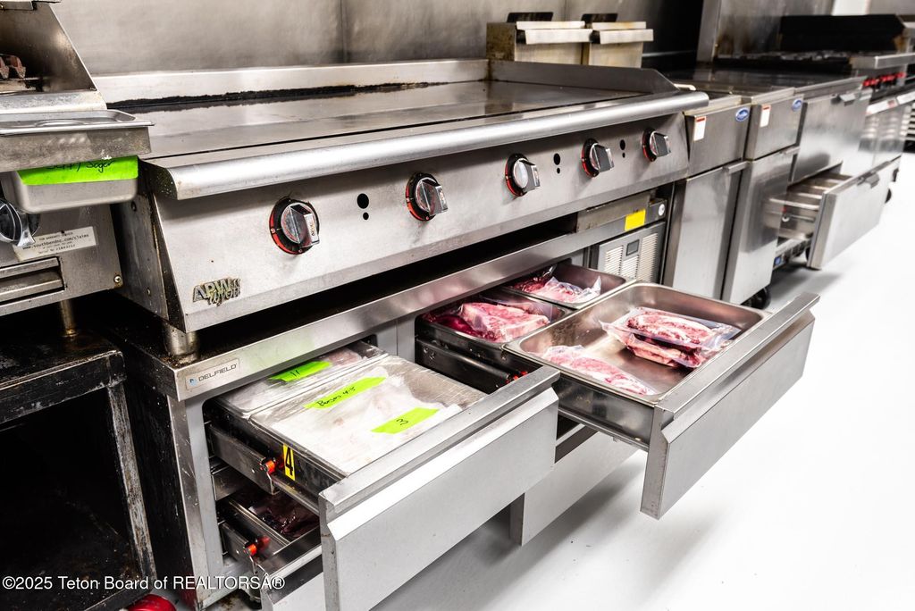 117 W PINE Street, Pinedale, WY 82941 photo 62