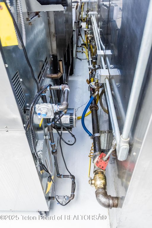 117 W PINE Street, Pinedale, WY 82941 photo 74