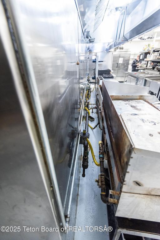 117 W PINE Street, Pinedale, WY 82941 photo 78