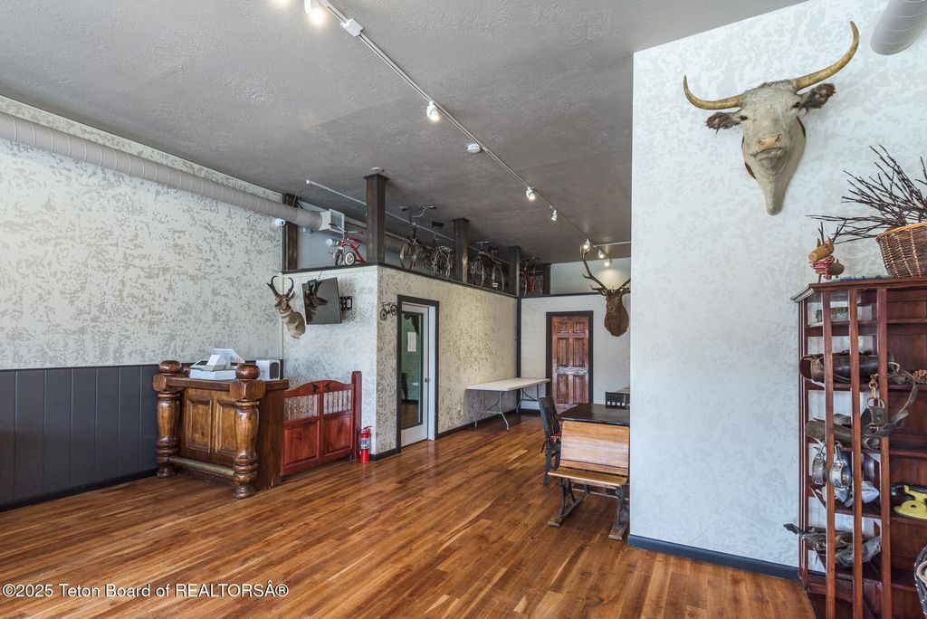 117 W PINE Street, Pinedale, WY 82941 photo 80