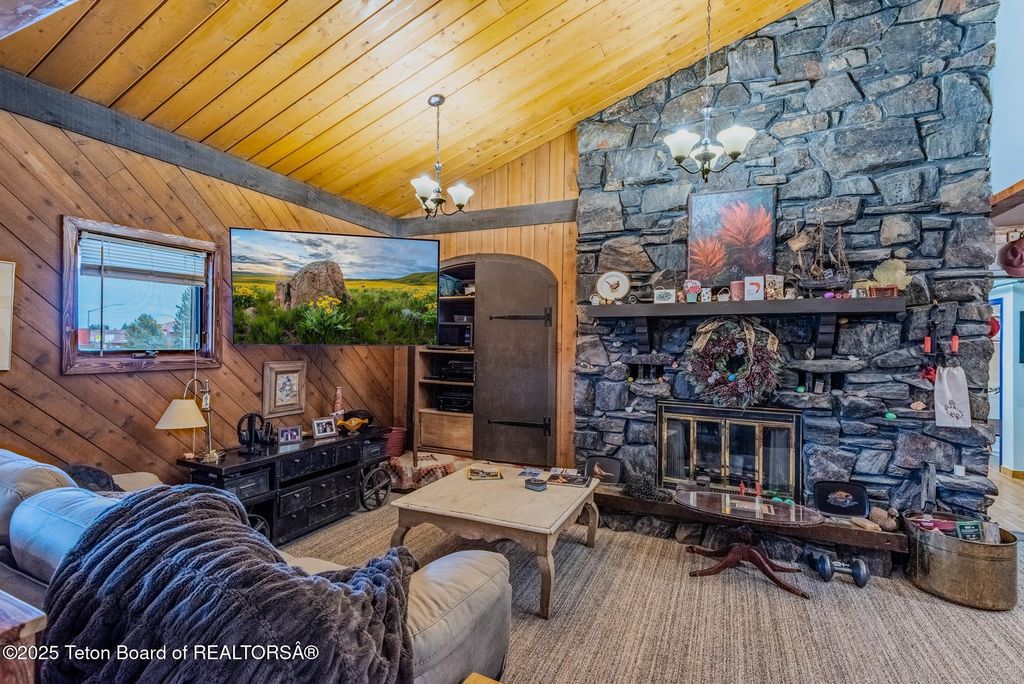 117 W PINE Street, Pinedale, WY 82941 photo 94