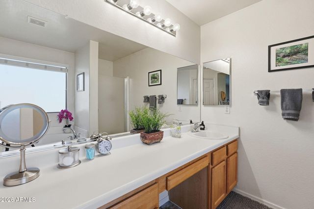 17760 W CHARTER OAK Road, Surprise, AZ 85388