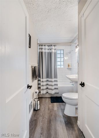 616 Poland Avenue, Struthers, OH 44471