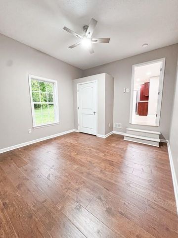 808 Muddy Creek Road, Berea, KY 40403