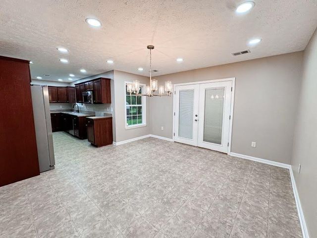 808 Muddy Creek Road, Berea, KY 40403