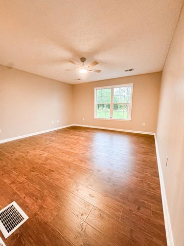 808 Muddy Creek Road, Berea, KY 40403