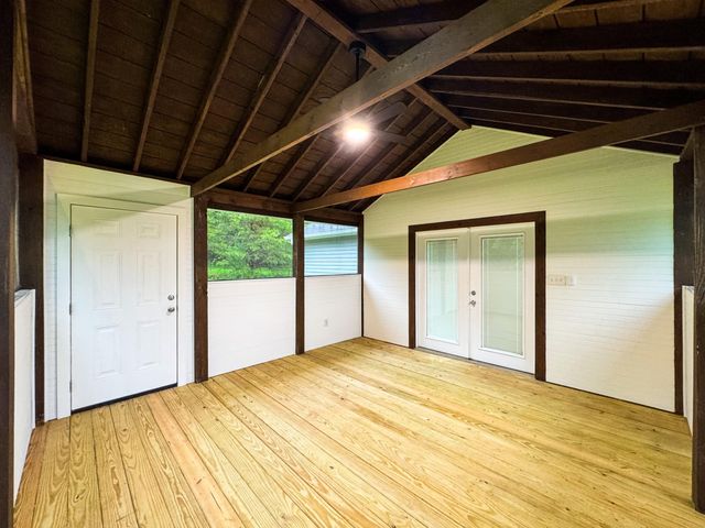 808 Muddy Creek Road, Berea, KY 40403