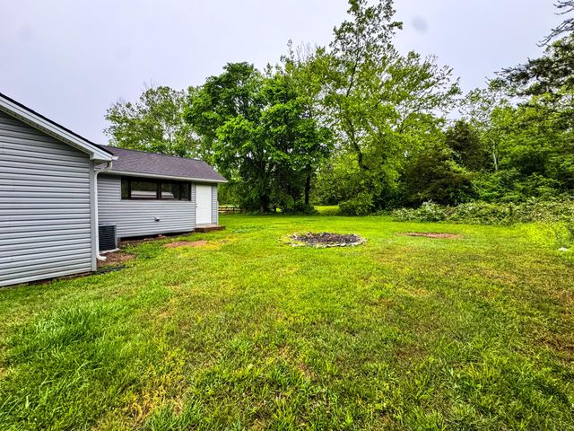 808 Muddy Creek Road, Berea, KY 40403