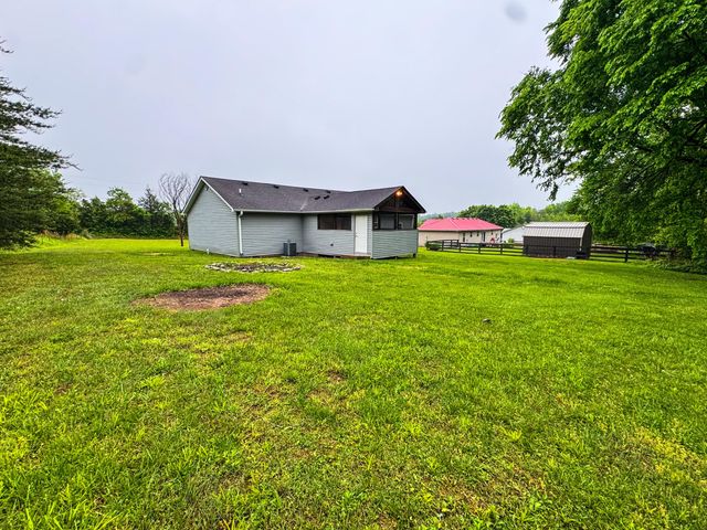 808 Muddy Creek Road, Berea, KY 40403