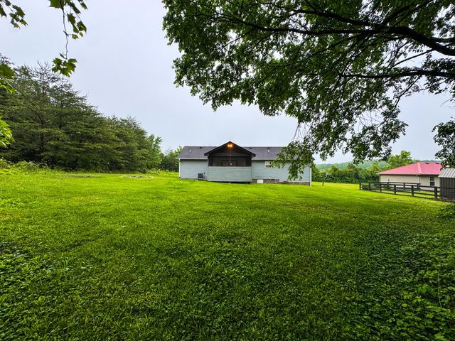 808 Muddy Creek Road, Berea, KY 40403