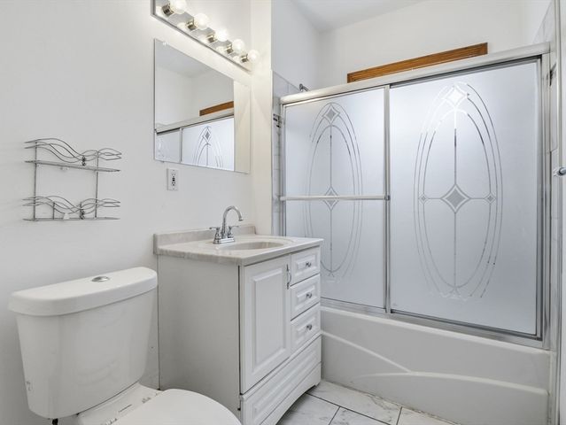 10 Almont Ave, Worcester, MA 01604