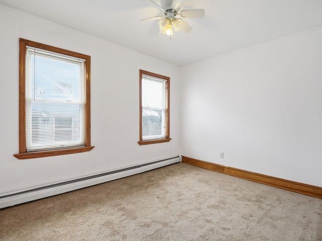 10 Almont Ave, Worcester, MA 01604