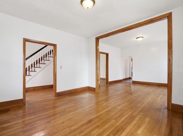 10 Almont Ave, Worcester, MA 01604