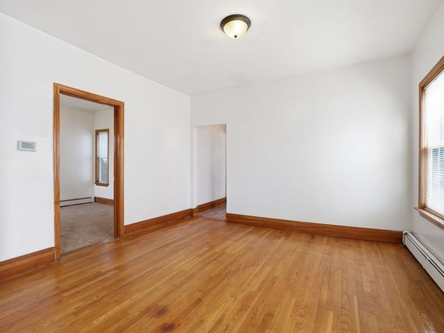 10 Almont Ave, Worcester, MA 01604