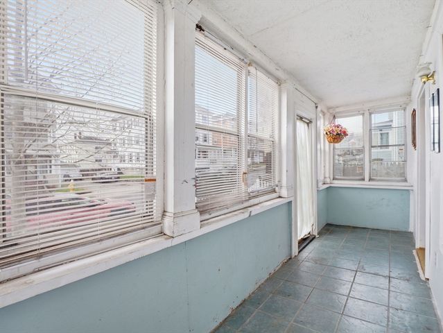 10 Almont Ave, Worcester, MA 01604